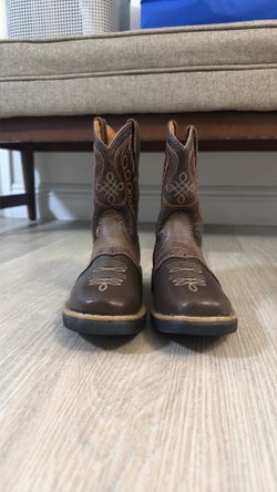 Kids boots