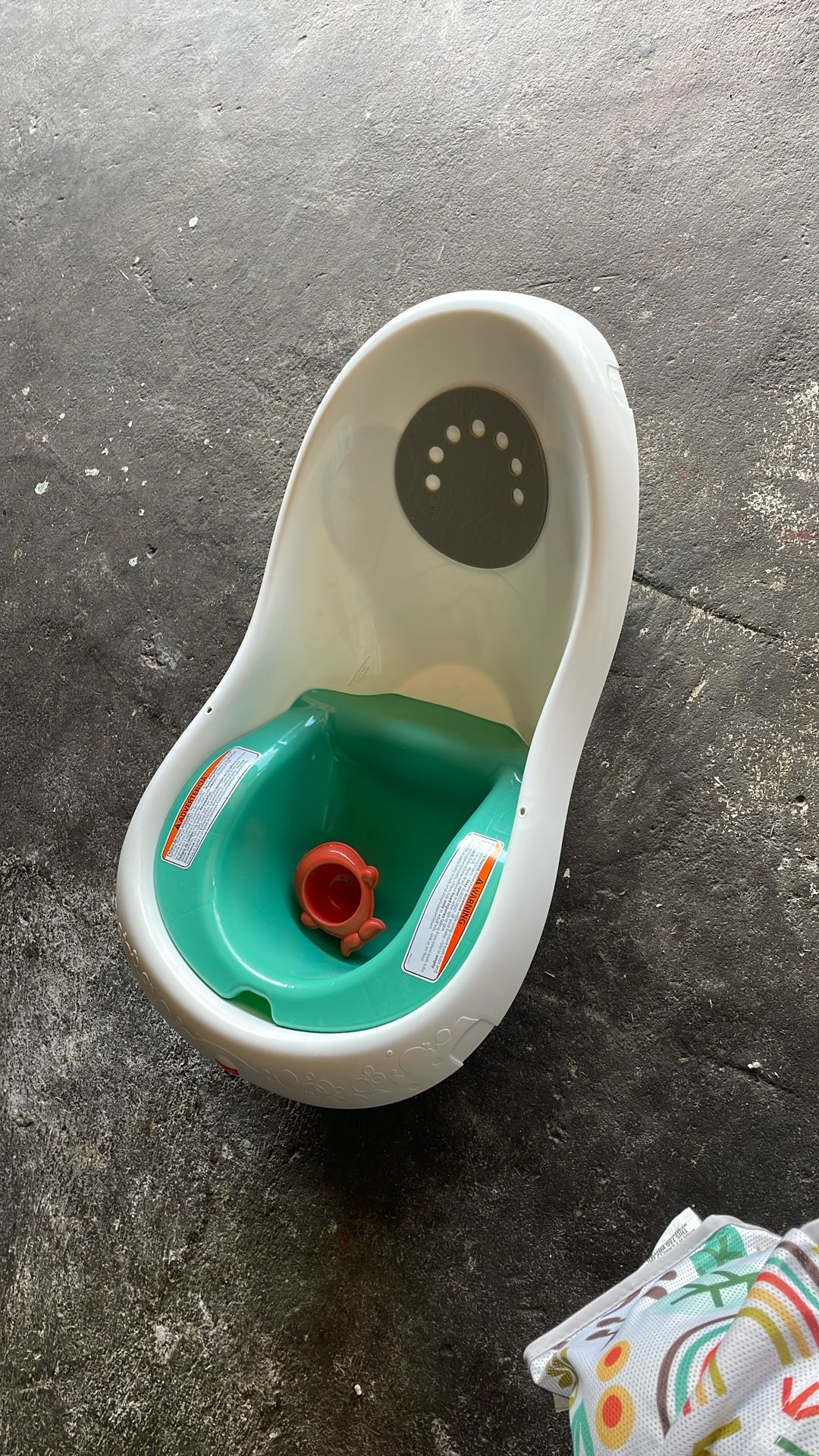 Fisher price bathtub