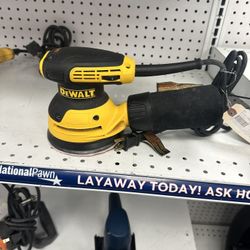 DEWALT PAD SANDER 