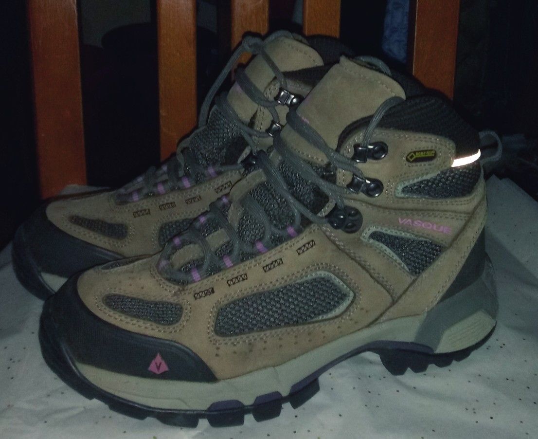 Women's Vasque Hiking Boots Size 8.5