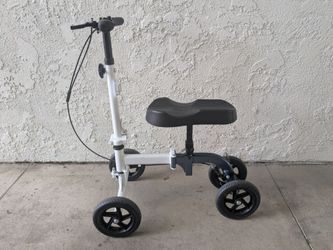 Padded knee scooter