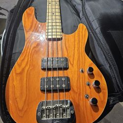 G&L L-2000 BASS Made In USA