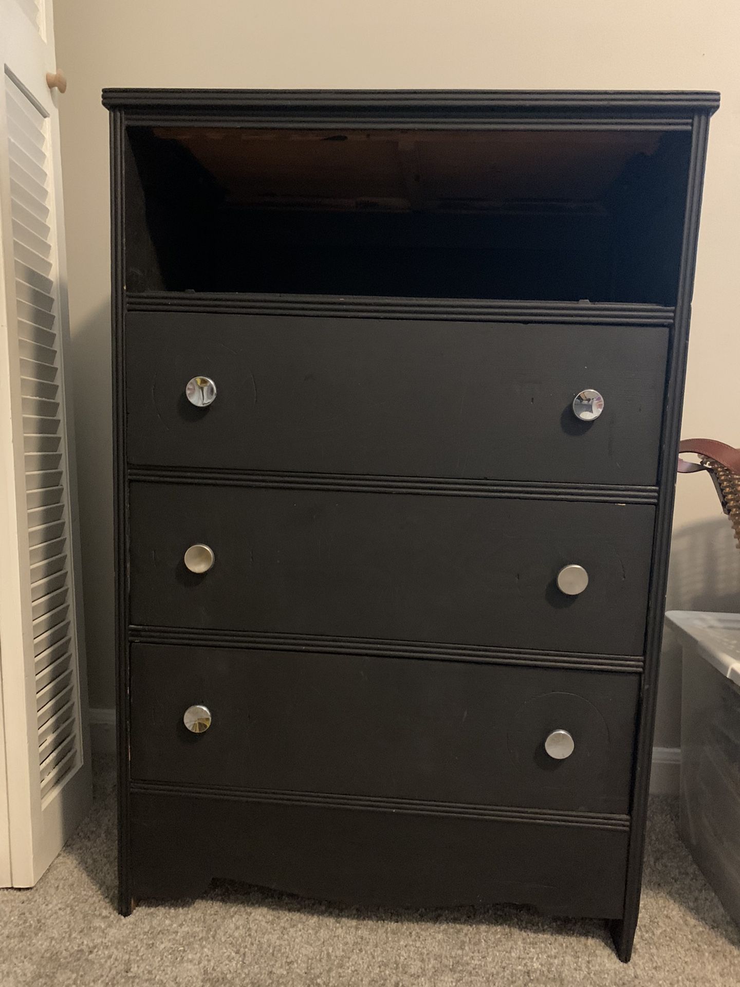 Small Dresser 