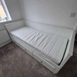 IKEA HEMNES day bed