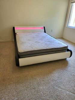 NEW FULL-SIZE PILLOW TOP MATTRESS AND BOX SPRING
