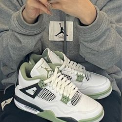 Air Jordan 4