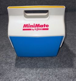 Igloo MiniMate Personal Cooler – Retro Blue & White
