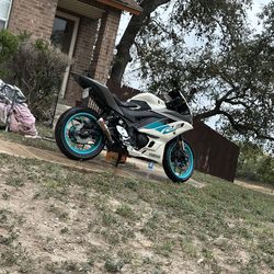 2024 Yamaha YzfR3 ABS