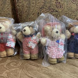 Wendy’s Holiday Vintage Bear Collectibles set Of 4  Fur skin ! Boone , Hattie ,Dudley &Farrell 