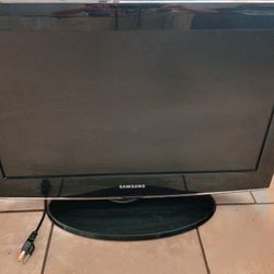 26" TV