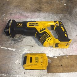 20v dewalt  sawzall with one battery only no charger