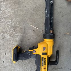 Dewalt Caulk Gun