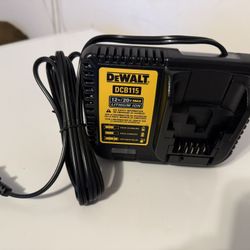 Dewalt Charge New