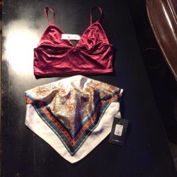 GARAGE AND FASHIONNOVA  TOP  SIZE S/M BRAND NEW 