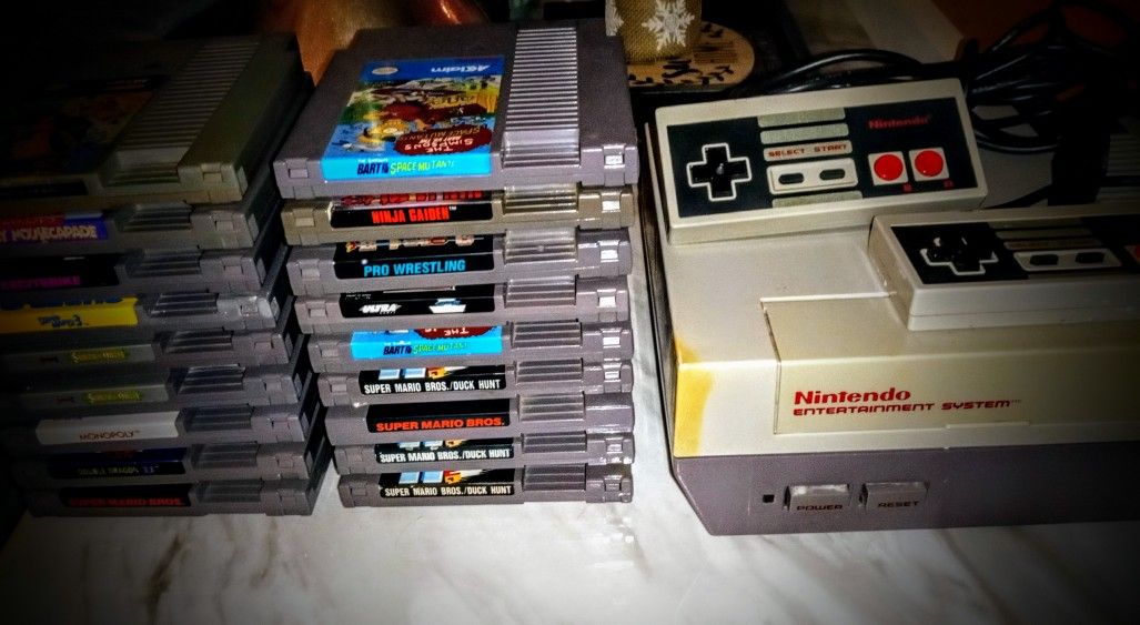 Complete Classic Nintendo NES Retro Home Gaming System