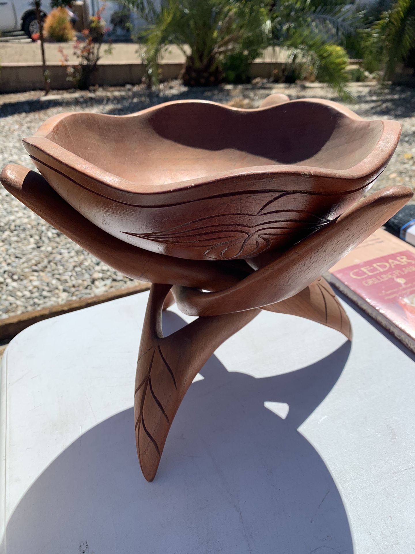 Wooden Salad Bowl w/Stand