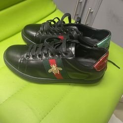 Authentic Gucci Size 3Y Big Kids Or Woman’s Size 5/6 