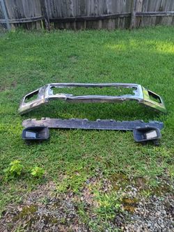 2015-2017  Ford F150 Front Bumper with valance and foglights