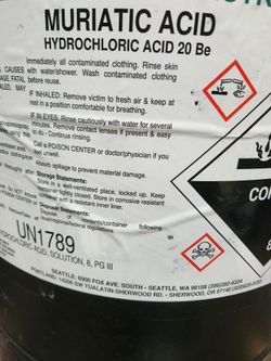 30 gallon Muriatic acid / Hydrochloric acid 20Be