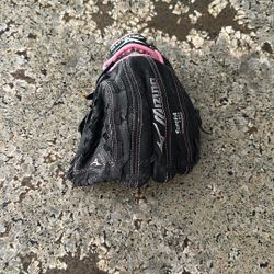 Pink Mizuno Girls T-Ball Glove 
