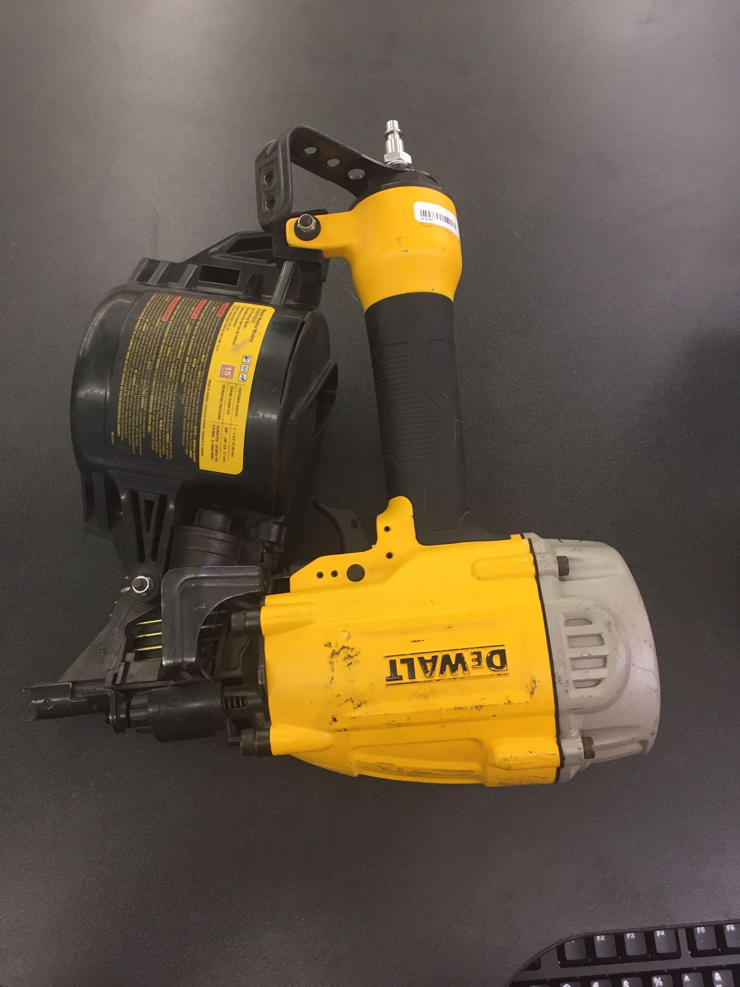 Air nailer