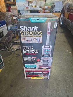 Shark stratos power liftaway
