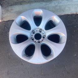(1)rim Oem BMW 645 And 650 19x8.5 Front