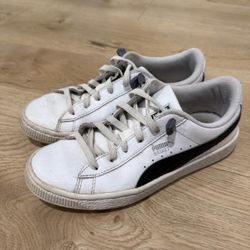 Boys Puma Shoes Size 4