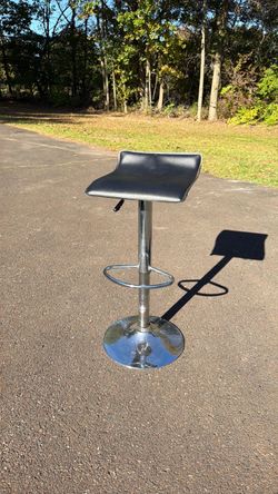 Bar stool