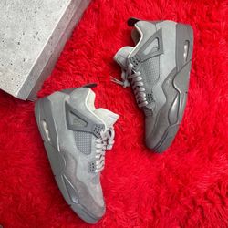 Air Jordan 4 Retro SE Wet Cement