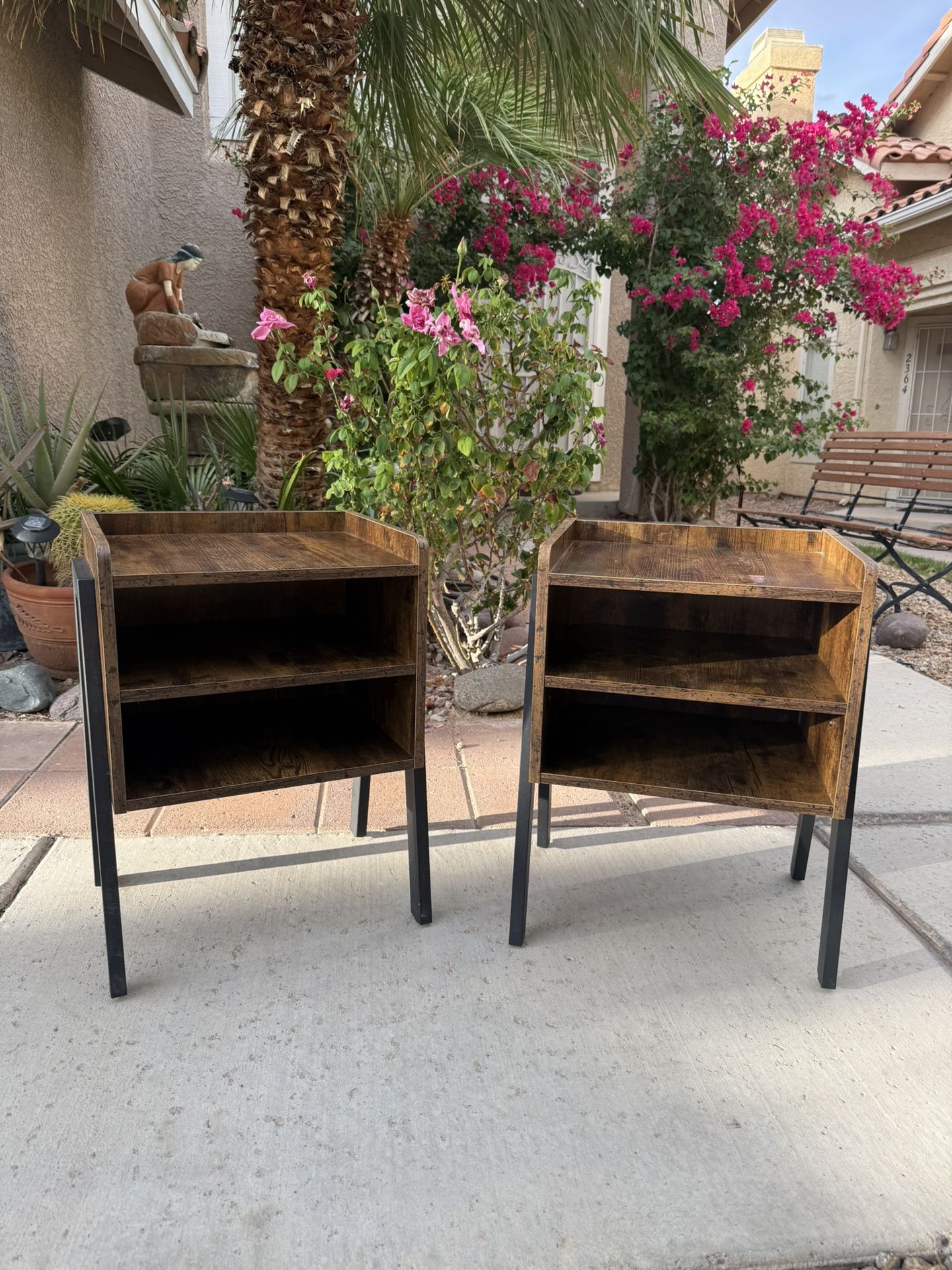 2 Modern End Tables ✨