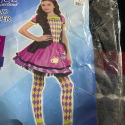 Costume