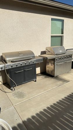 Stainless steel gas grills