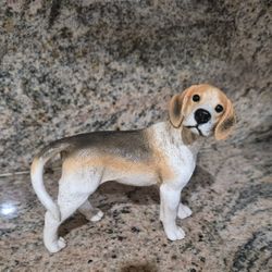 Cute BEAGLE Dog Figurine