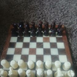 Game Board Chess Set