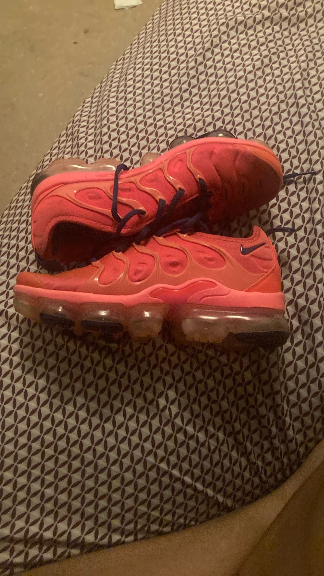 Air vapor max plus