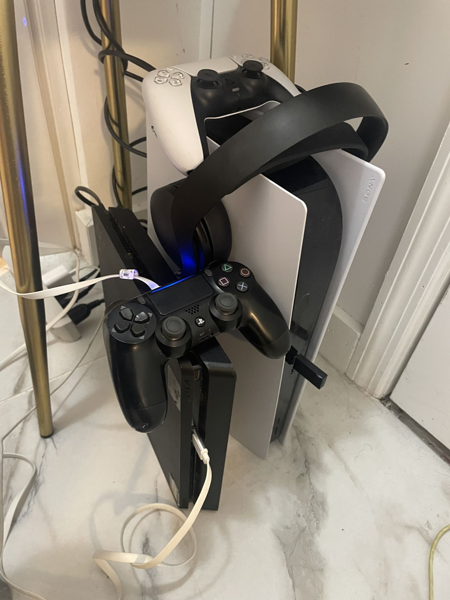 PS5 & PS4 With Don’t Bluetooth Headset