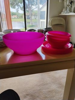 PINK PLASTIC SET