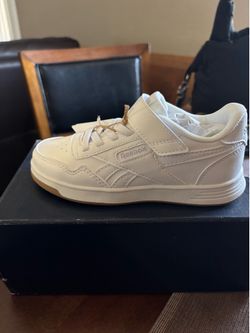 New Reebok BOYS/GIRLS Tennis Shoes