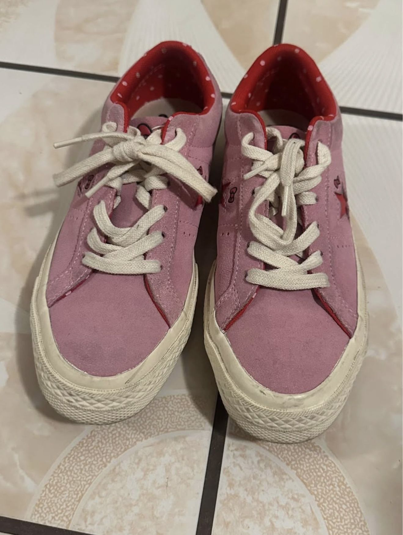 Hello Kitty One Star Converse