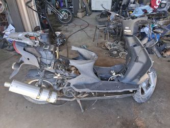 Parting out 150cc scooter