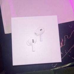 Apple AirPods Pro 2nd Gen (anc) with Wireless Charging Case - White