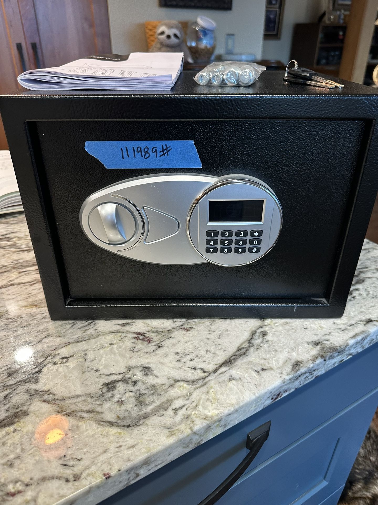 Small Steel Safe .5 Cubic Feet