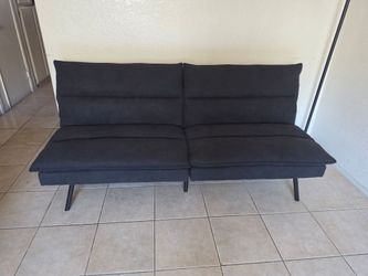 Sofa. Bed .. (Lake elsinore CA )