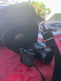 Nikon L330 camera