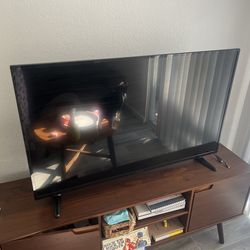 130 inch insignia smartTV