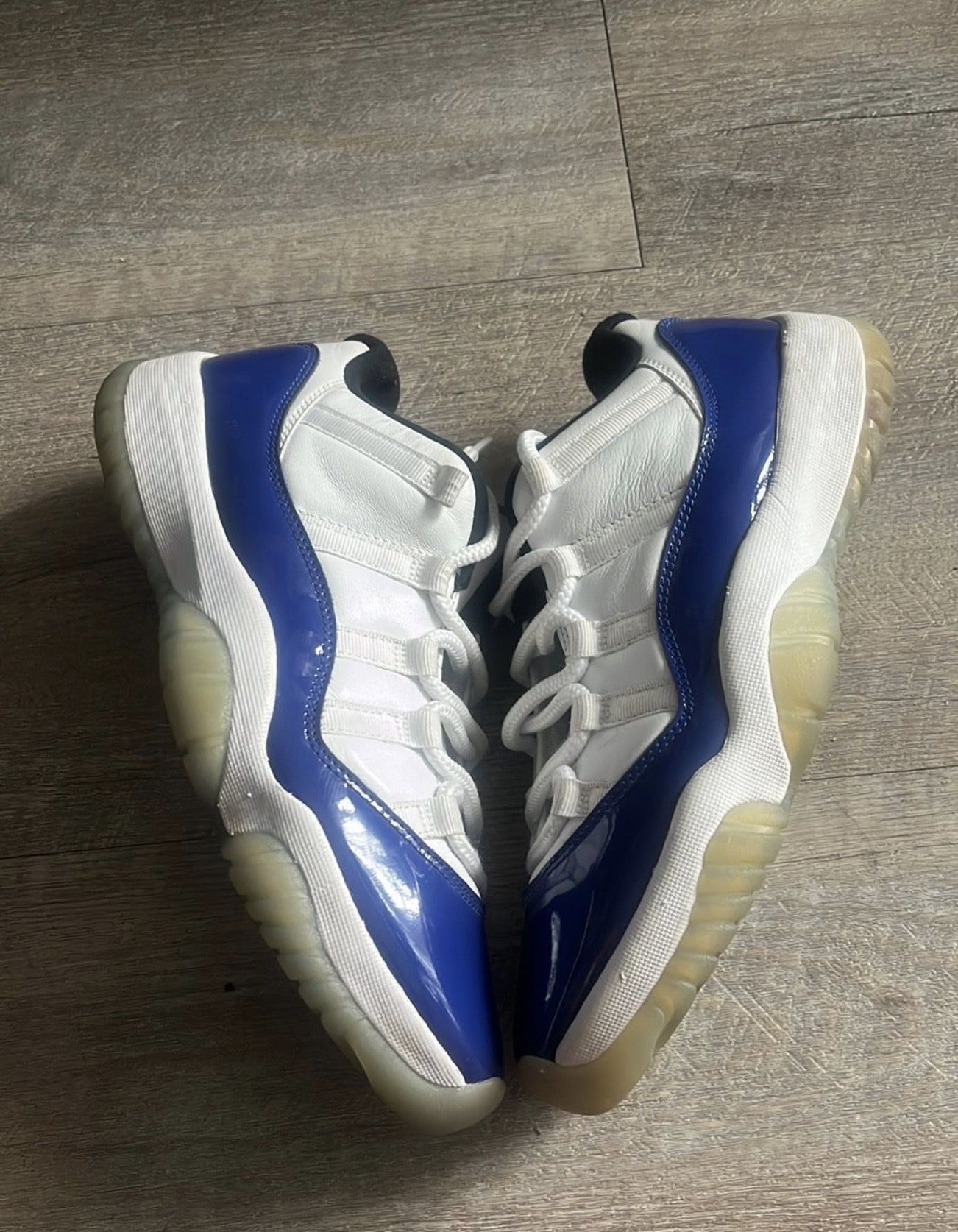 Nike Air Jordan 11 Retro Low Concord Shoes Womens Size 10