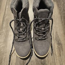 New - Hiking or Casual Wear Boots