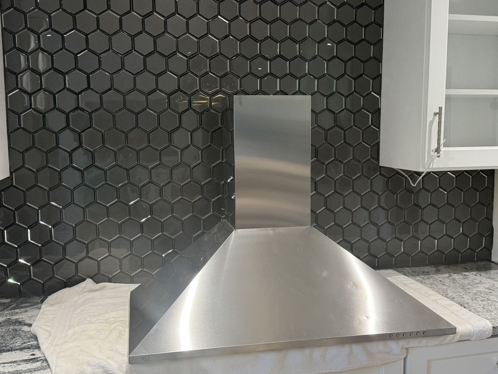 XO beautiful Stainless steel Range hood