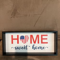 Patriotic/ Bee’s Mantel Decor, New!